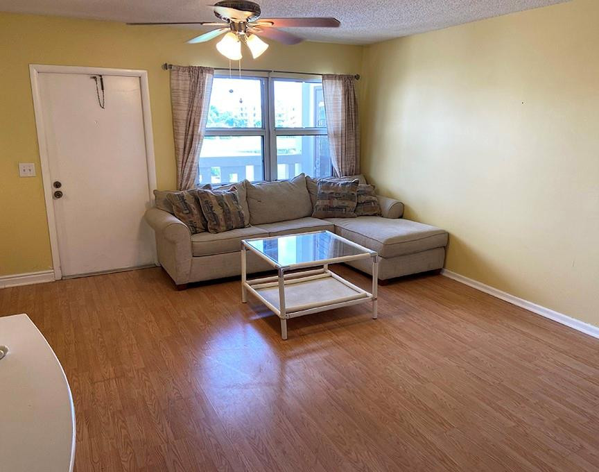3035 Guildford East, Unit 3035 Boca Raton, FL 33434 - Photo 5 of 21 Living room 2