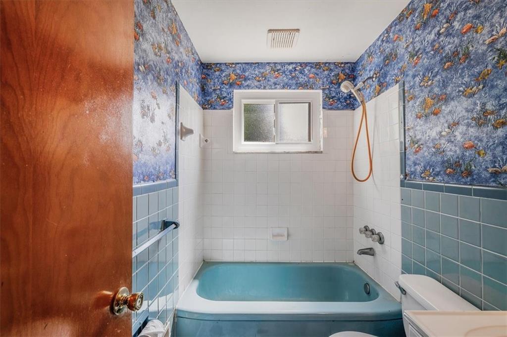 5200 Blossom Road Pittsburgh, PA 15236 - Photo 23 of 45 Gallery Image 23