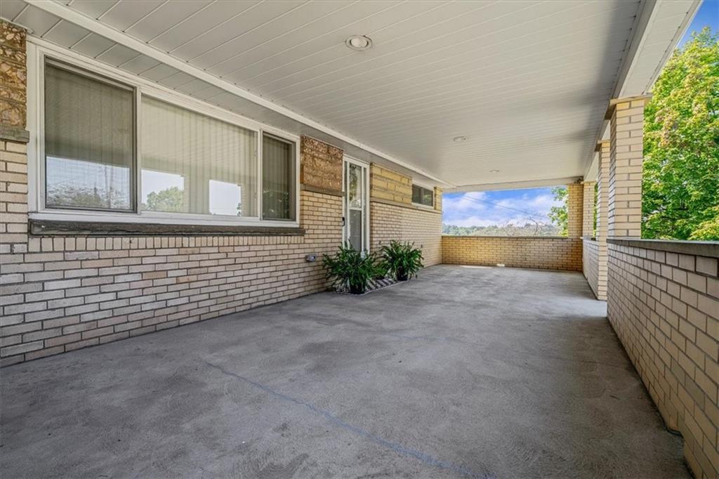 5200 Blossom Road Pittsburgh, PA 15236 - Photo 4 of 45 Gallery Image 4