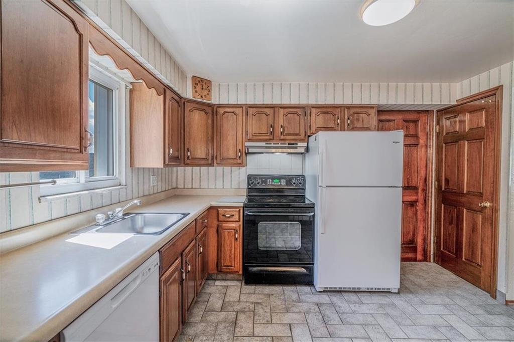 5200 Blossom Road Pittsburgh, PA 15236 - Photo 8 of 45 Gallery Image 8