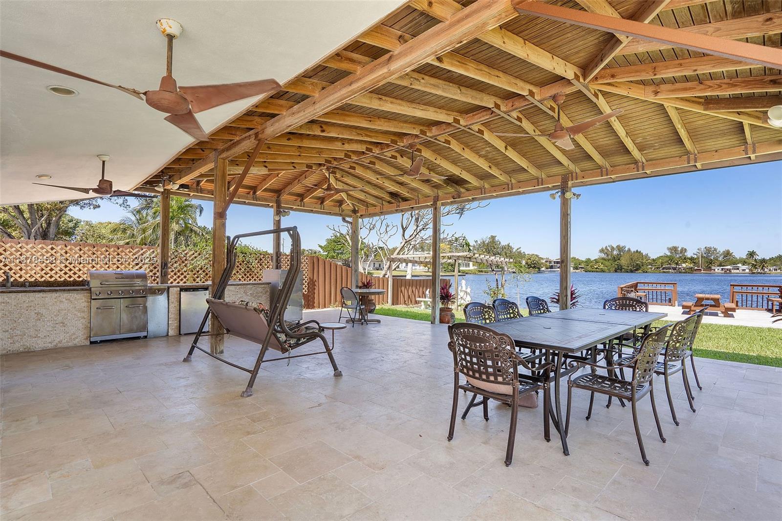 2531 Northeast 195th Street Aventura, FL 33180 - Photo 36 of 45