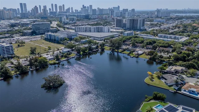 $2,490,000 | 2531 Northeast 195th Street, Aventura, FL 33180