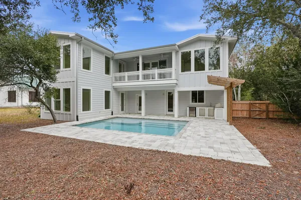 $1,800,000 | 465 Seacrest Drive, Seacrest, FL 32461