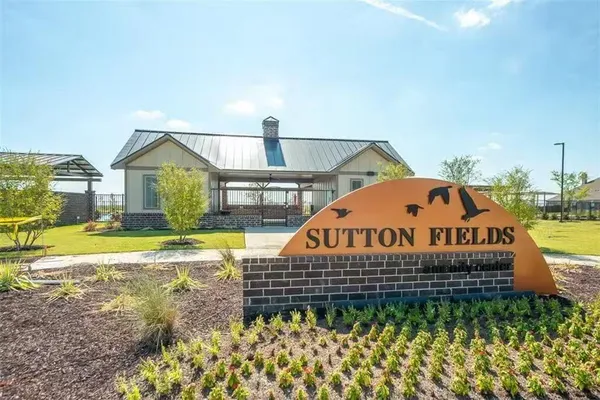 $2,300 | 5820 Priory Drive, Aubrey, TX 76227