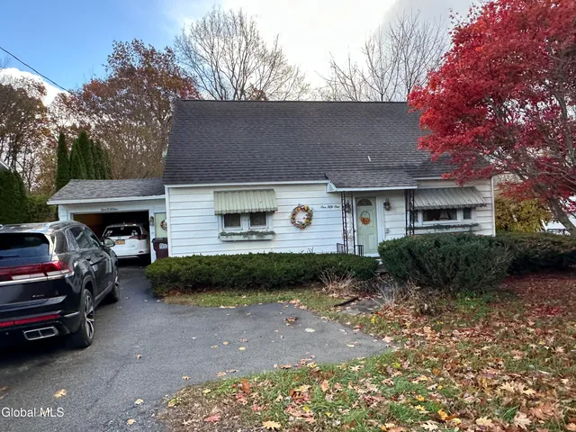 $189,000 | 151 South Kingsboro Avenue, Gloversville, NY 12078