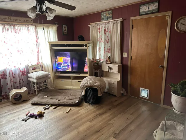 $189,000 | 151 South Kingsboro Avenue, Gloversville, NY 12078