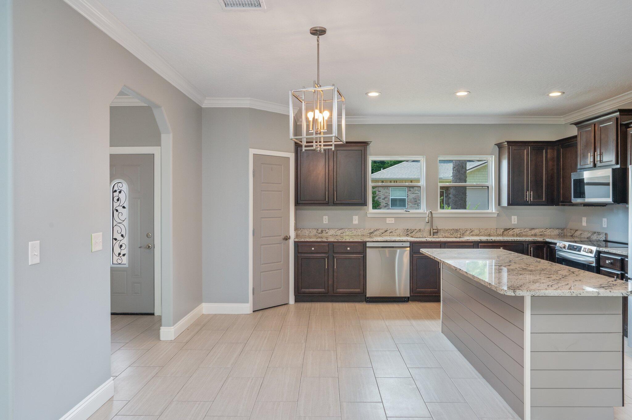 805 Dawes Road Fort Walton Beach, FL 32547 - Photo 12 of 41 10-web-or-mls-805-dawes-rd