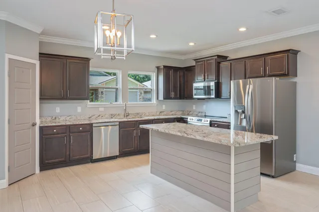 $387,500 | 805 Dawes Road, Fort Walton Beach, FL 32547