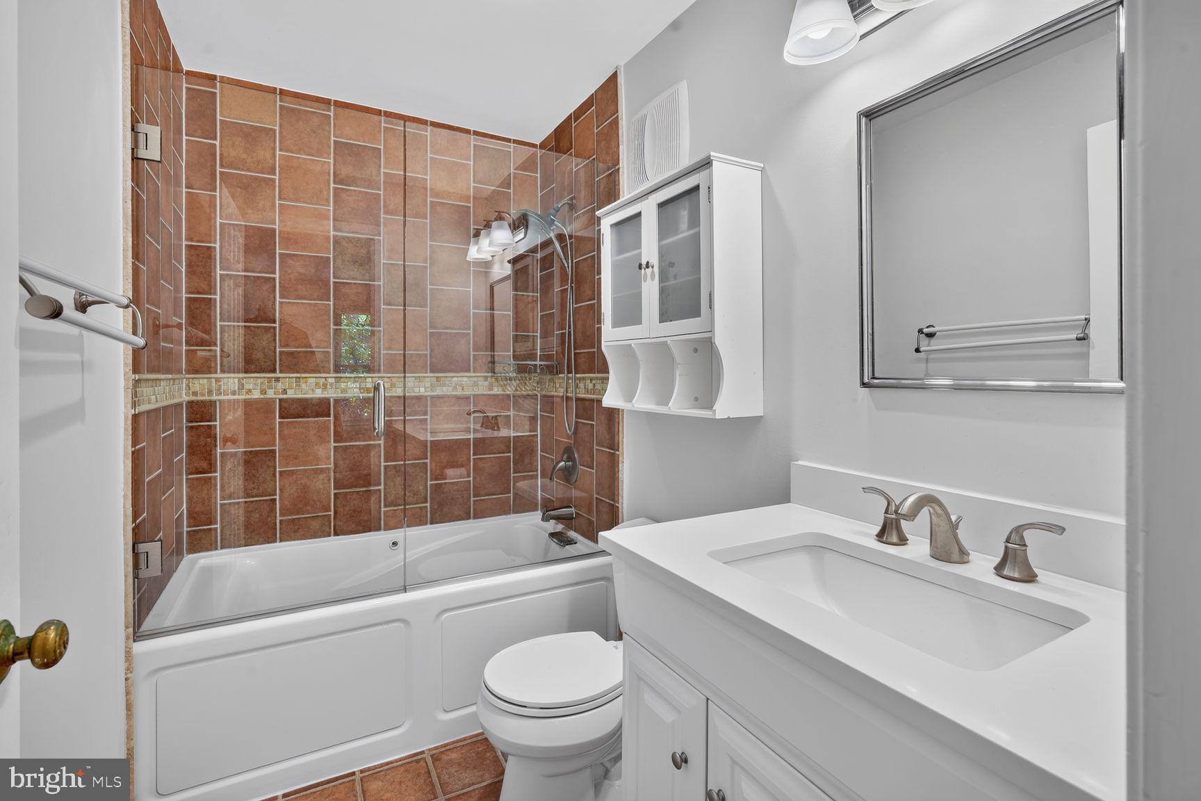 3271 Sutton Place Northwest, Unit D Washington, DC 20016 - Photo 13 of 28