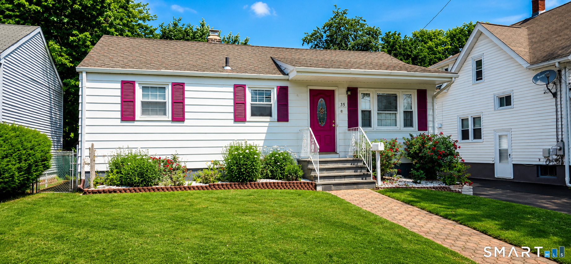 35 Lorraine Road Wethersfield, CT 06109 - Photo 2 of 17