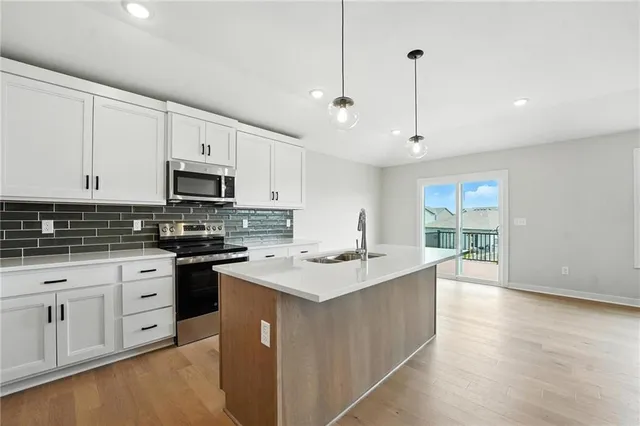 $509,950 | 4421 Southwest Grindstone Circle, Lee's Summit, MO 64082