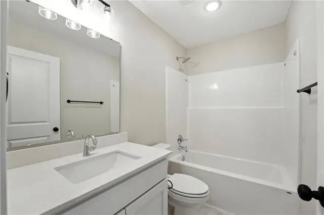 $509,950 | 4421 Southwest Grindstone Circle, Lee's Summit, MO 64082