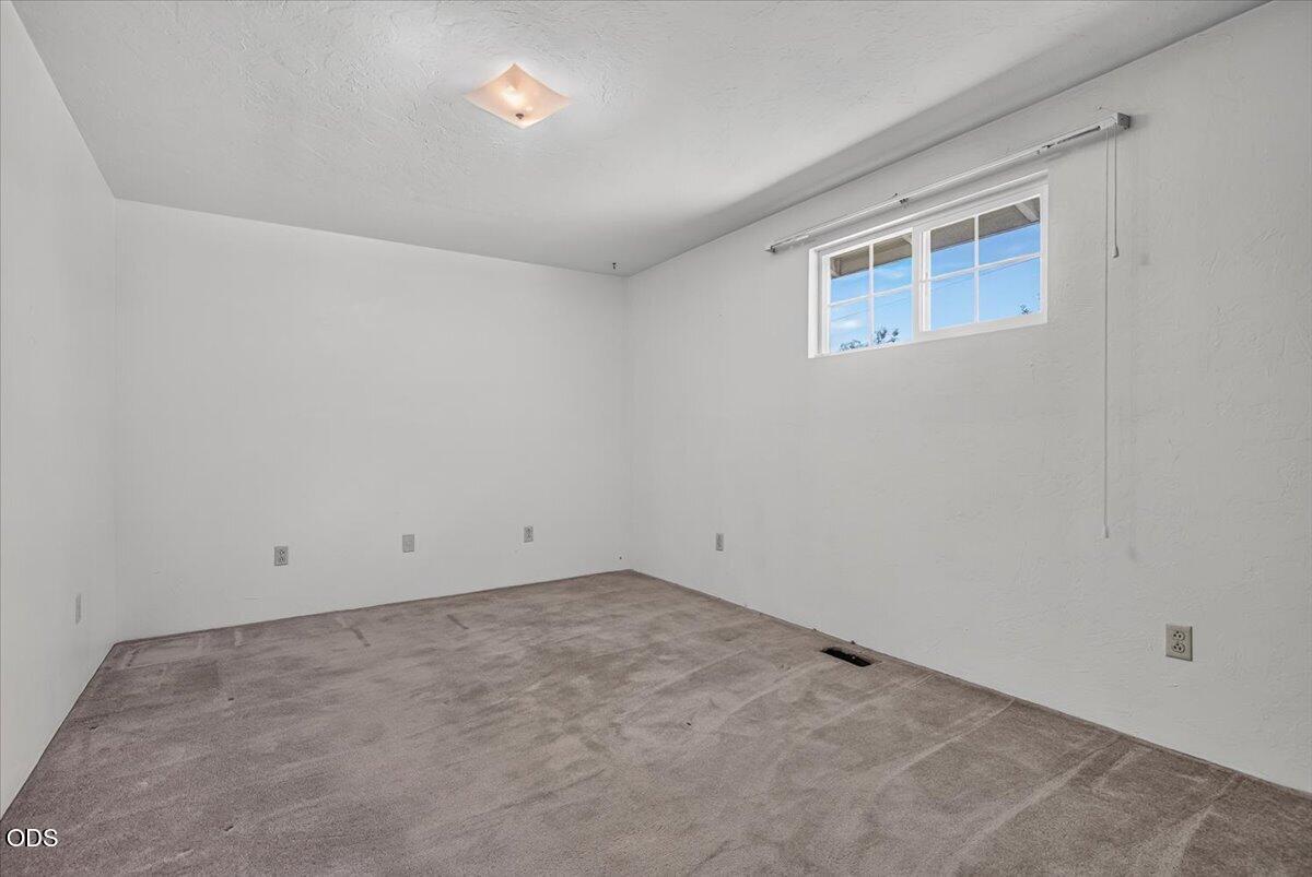 624 Crowson Road Ashland, OR 97520 - Photo 21 of 41