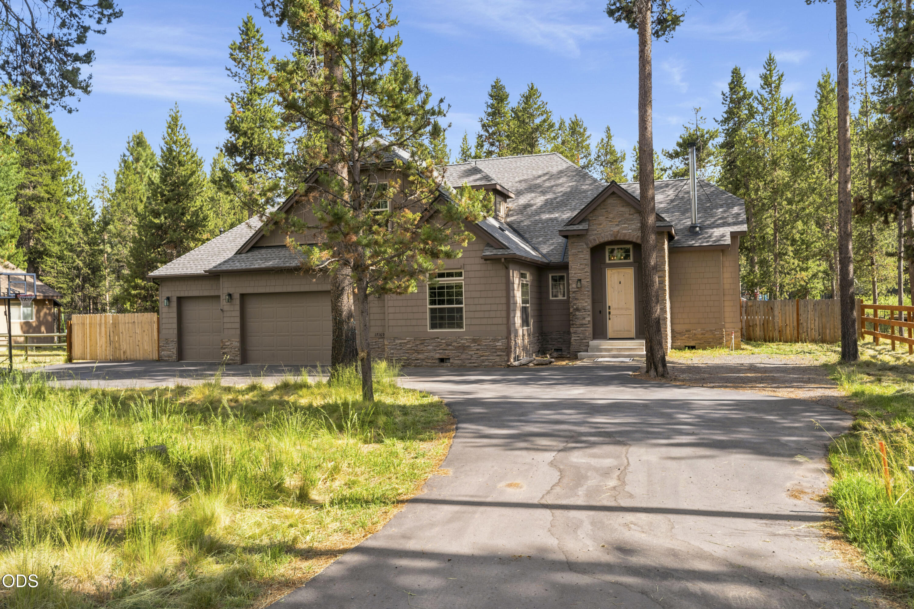17169 Kingsburg Road Bend, OR 97707 - Photo 72 of 77