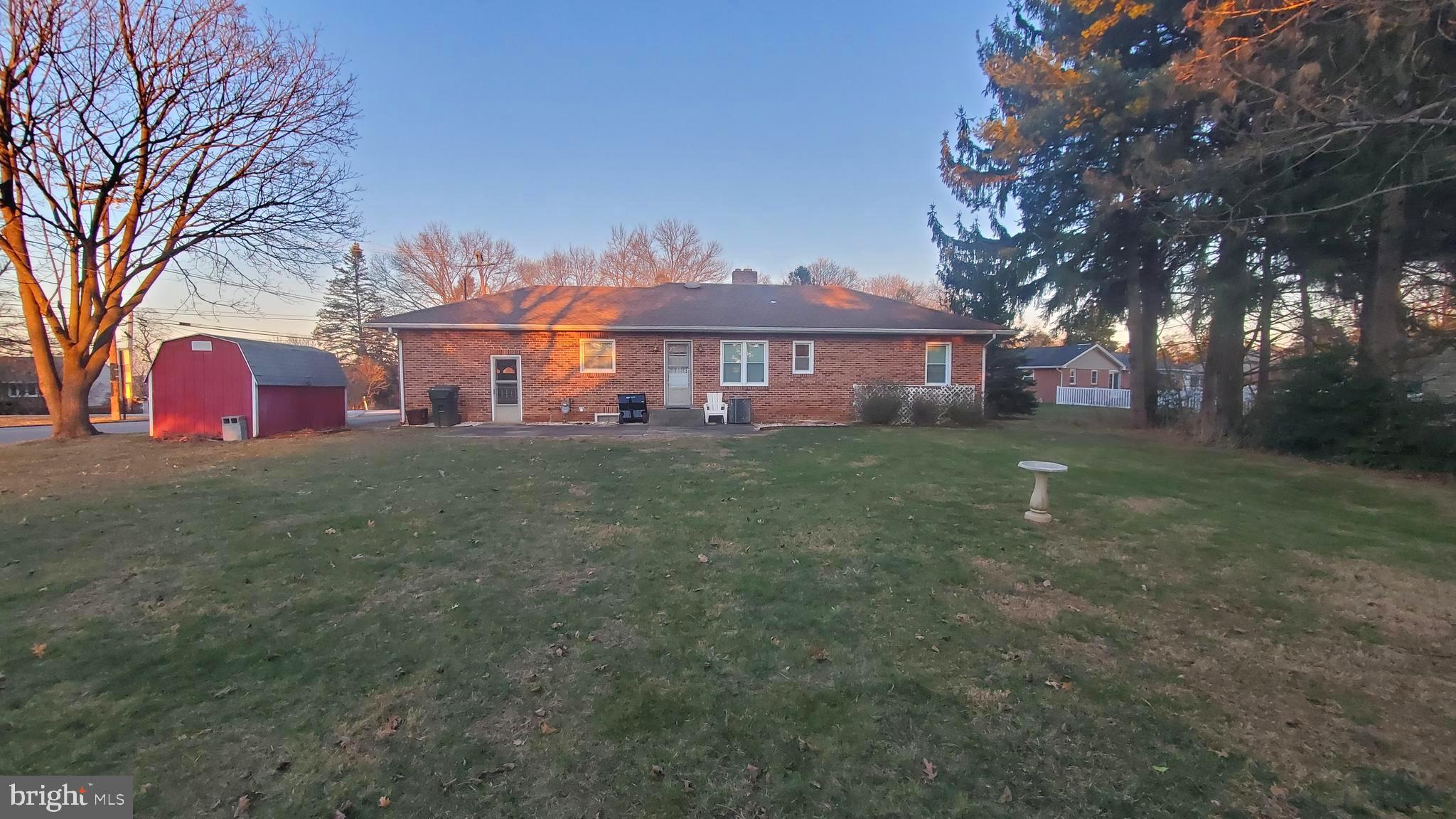 830 Locust Grove Road York, PA 17402 - Photo 5 of 24 Gallery Image 5