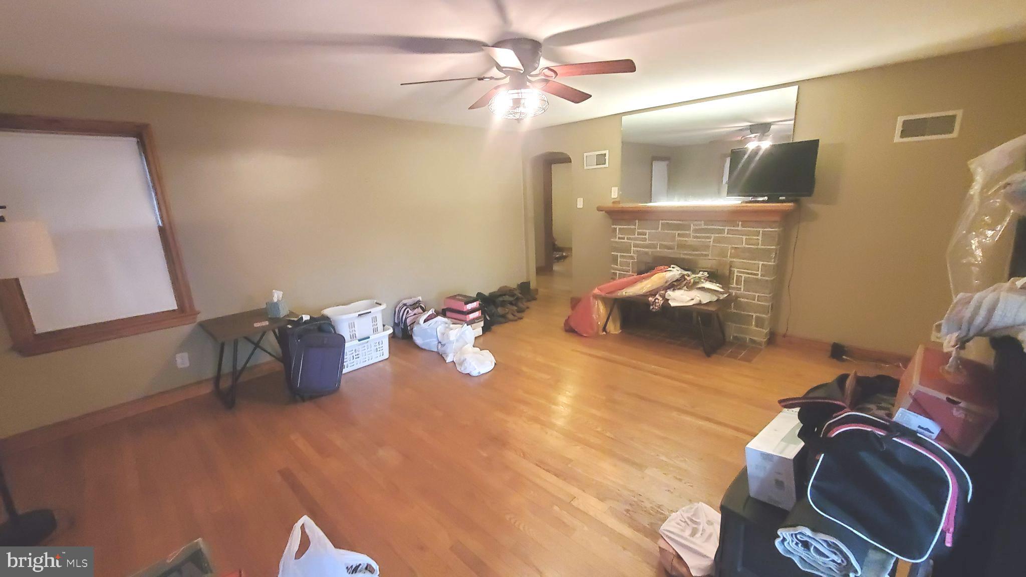 830 Locust Grove Road York, PA 17402 - Photo 8 of 24 Gallery Image 8