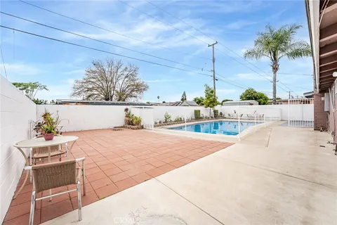 $1,185,000 | 9791 Harriet Lane, Anaheim, CA 92804