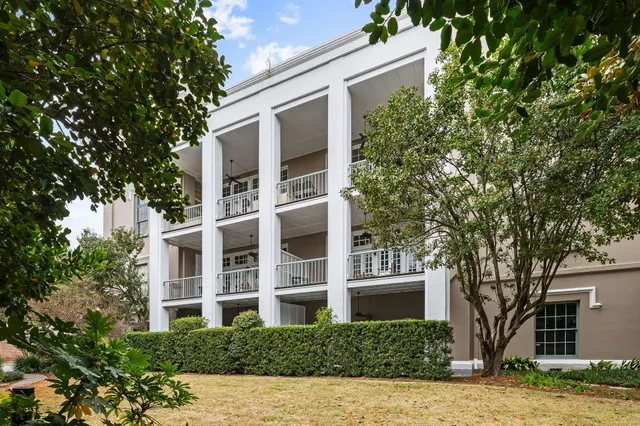 $995,000 | 67 Legare Street, Unit 307, Charleston, SC 29401