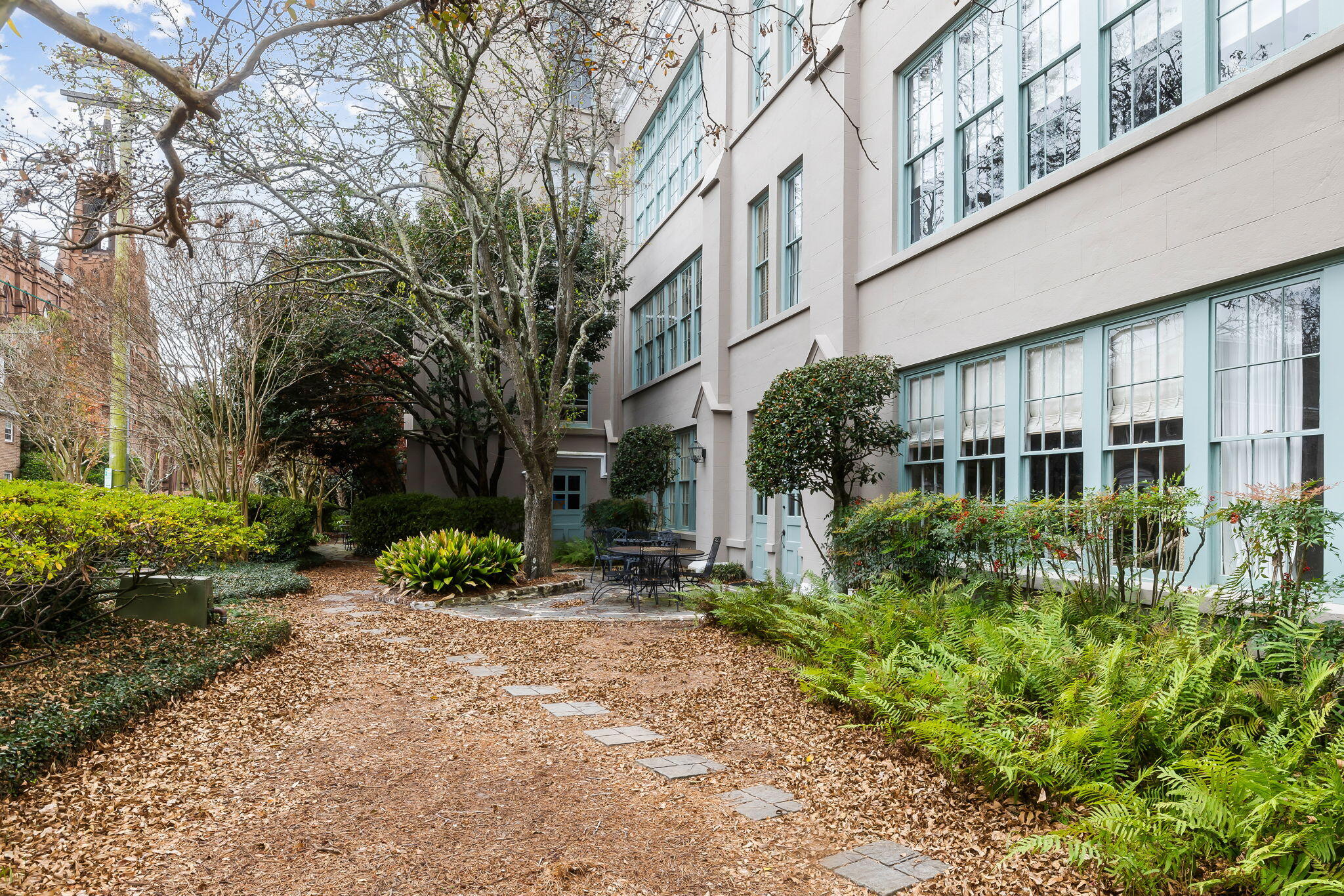 67 Legare Street, Unit 307 Charleston, SC 29401 - Photo 25 of 33 Exterior