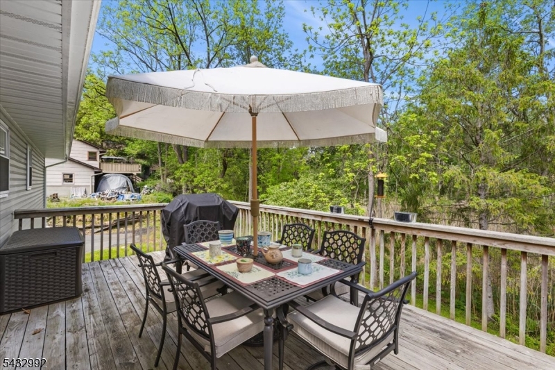 47 Winding Way Andover, NJ 07821 - Photo 23 of 42