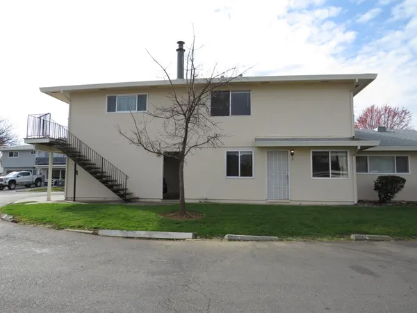 $227,500 | 3582 Opal Drive, Unit 2, Auburn, CA 95602
