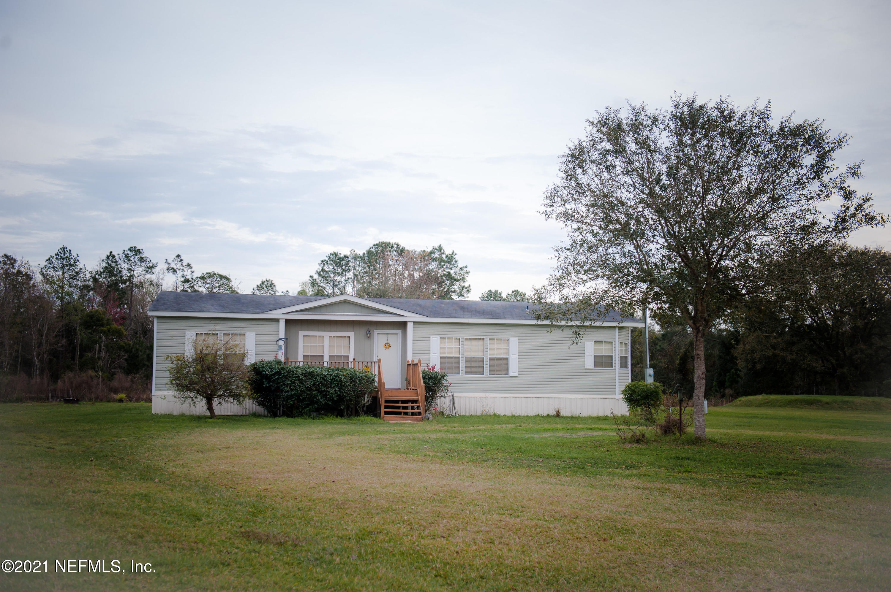 192 Oak Ridge Drive Interlachen, FL 32148 - Photo 3 of 17 CW-1048
