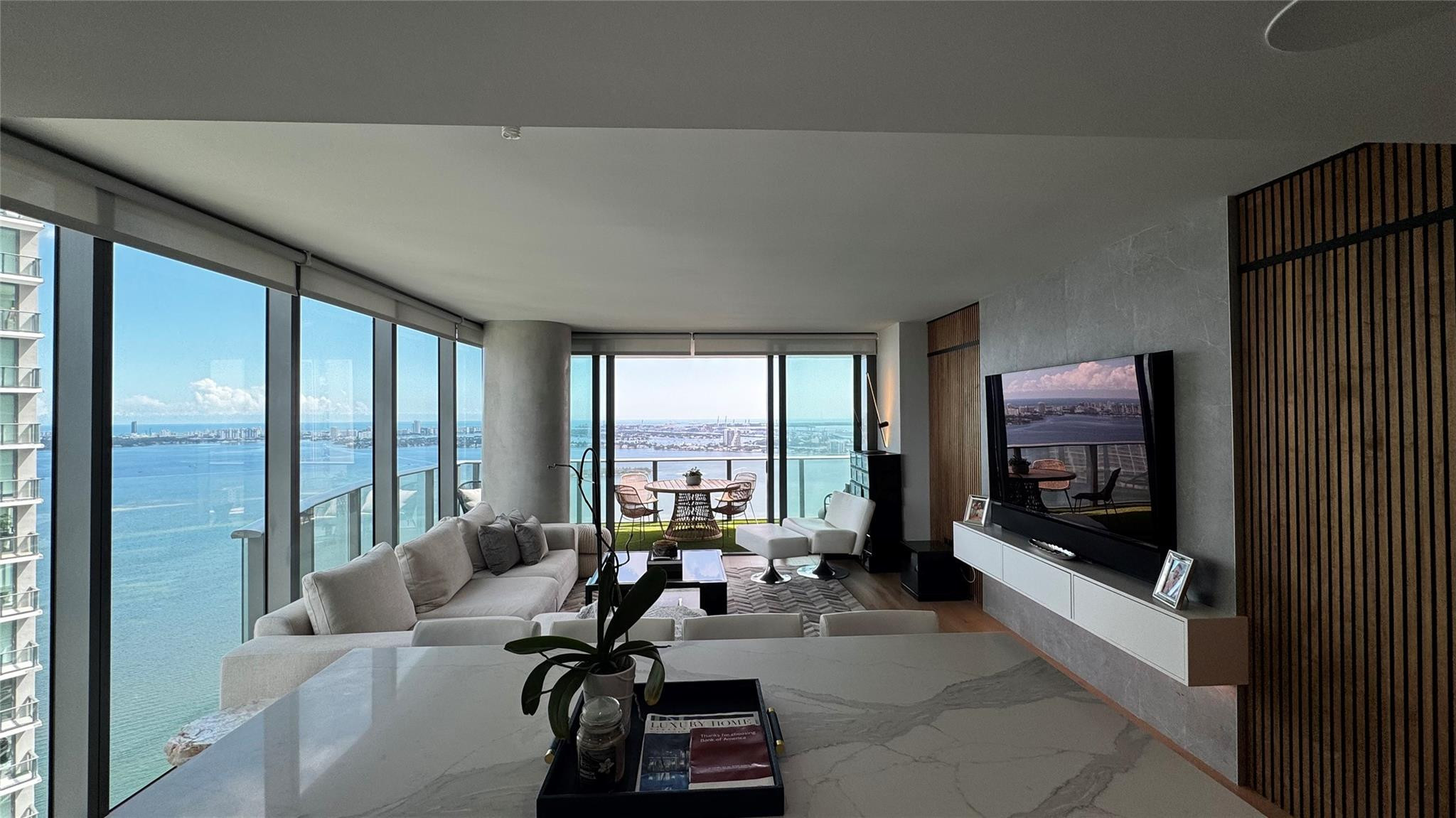 650 Northeast 32nd Street, Unit 4307 Miami, FL 33137 - Photo 6 of 46 Photo 6