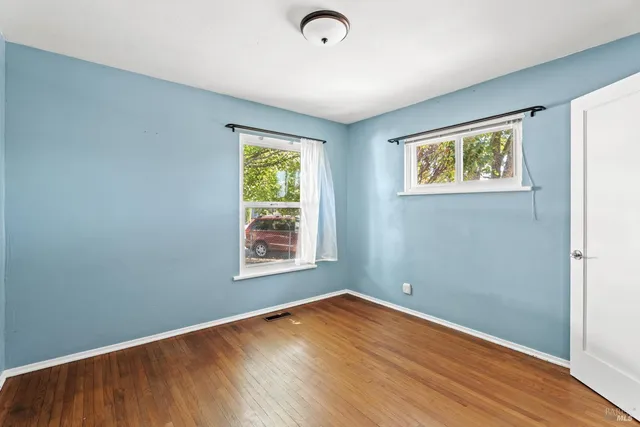 $329,900 | 611 Hawthorne Lane, Willits, CA 95490