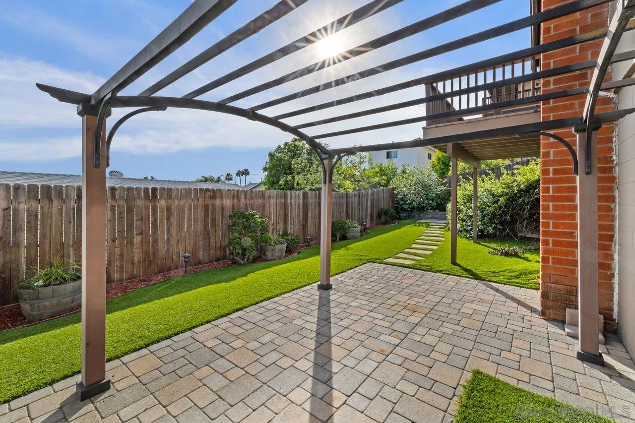 9545 Chestnut Street Spring Valley, CA 91977 - Photo 27 of 32 a view of a backyard with a garden
