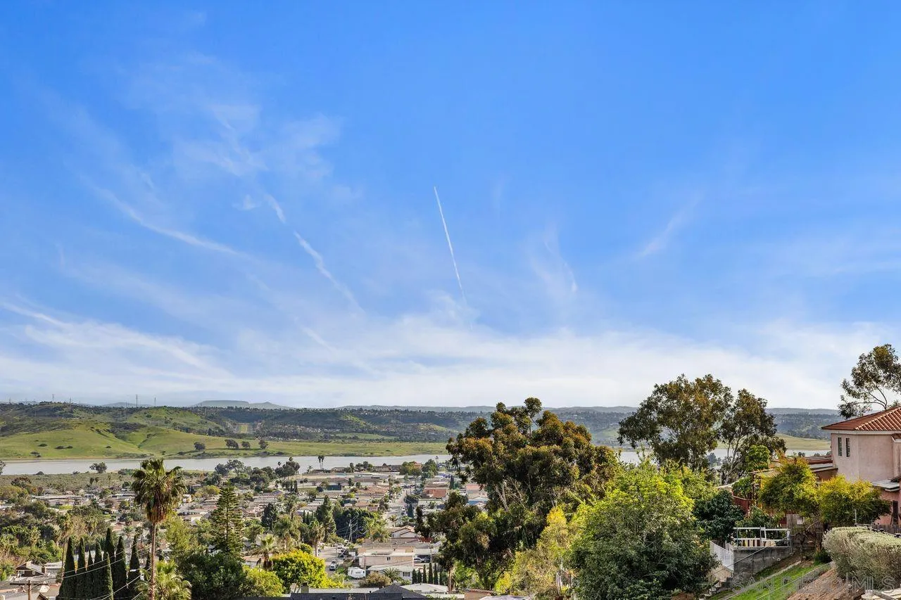 9545 Chestnut Street Spring Valley, CA 91977 - Photo 32 of 32 a view of an ocean