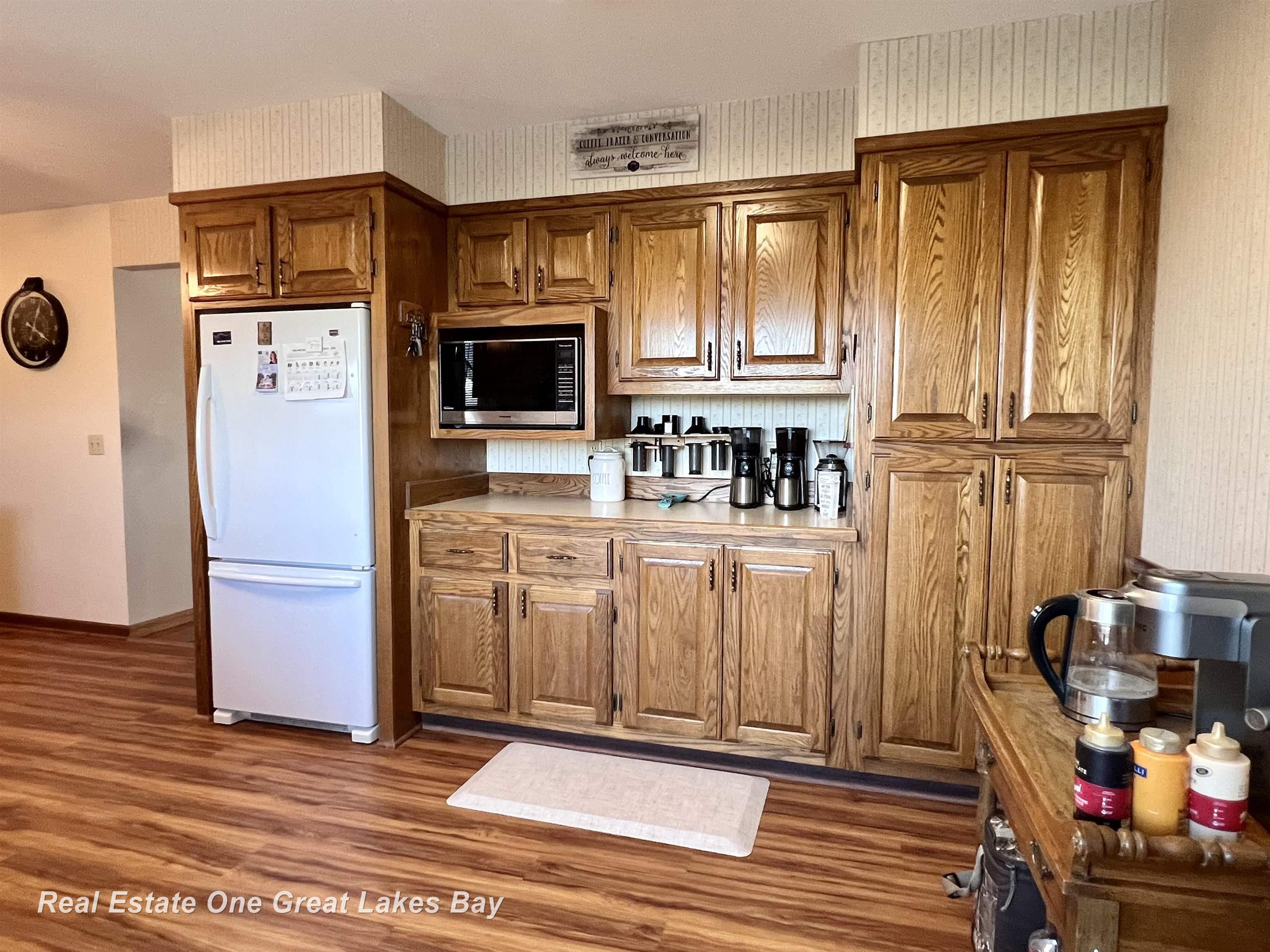 3945 Studor Road Saginaw, MI 48601 - Photo 10 of 20 50128219-9.JPG