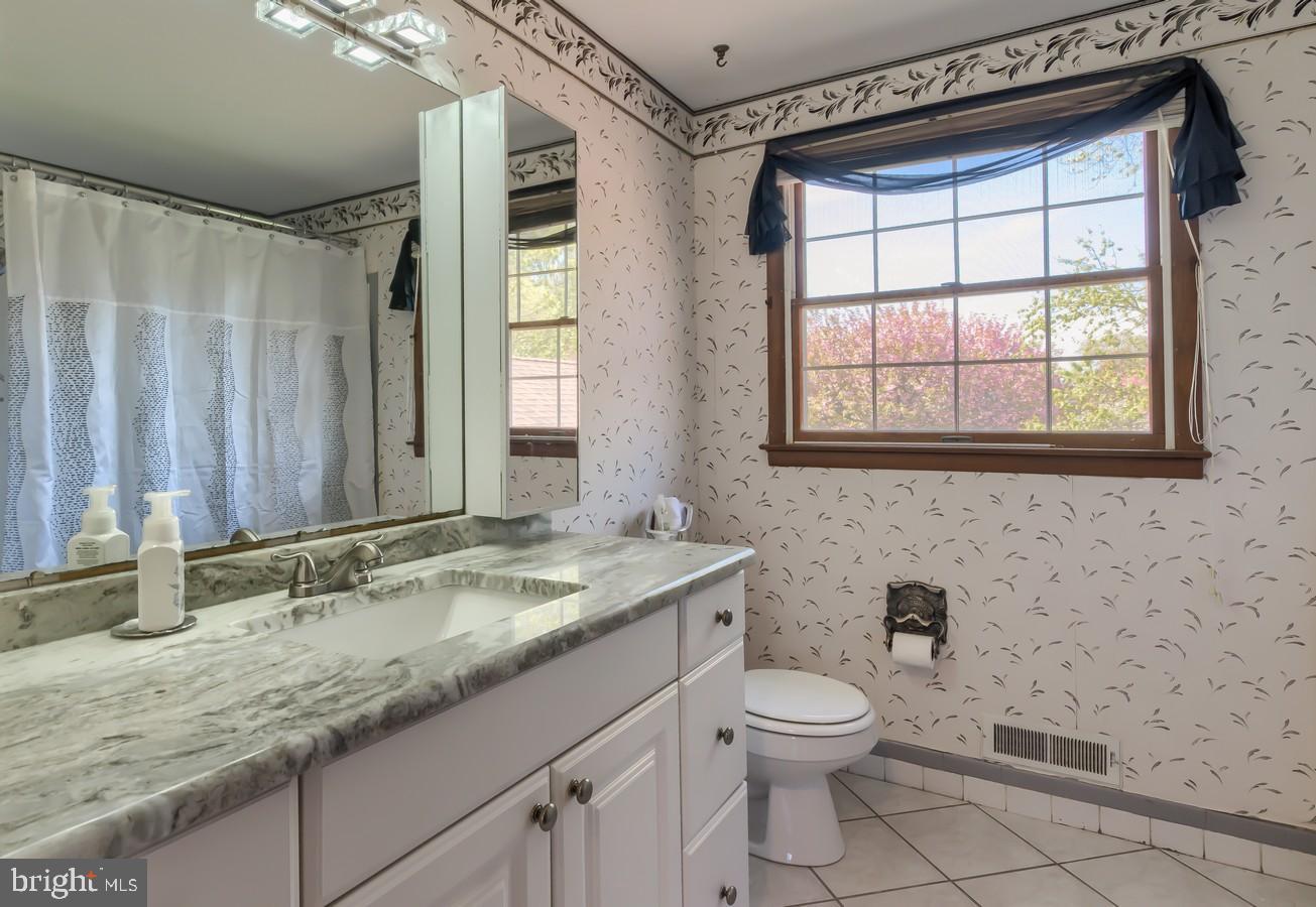 739 York Road Mount Laurel, NJ 08054 - Photo 27 of 33