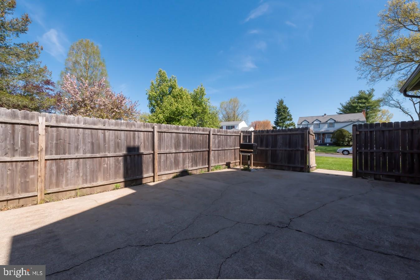 739 York Road Mount Laurel, NJ 08054 - Photo 31 of 33