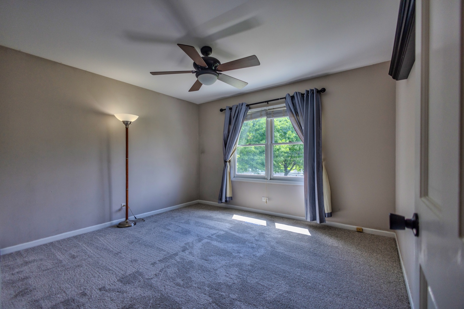 8 Steck Court Bolingbrook, IL 60440 - Photo 18 of 39