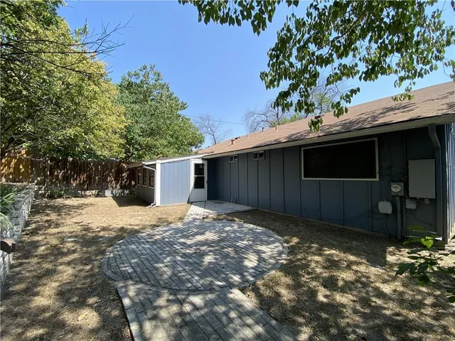 $2,000 | 1303 Barrington Drive, Austin, TX 78753