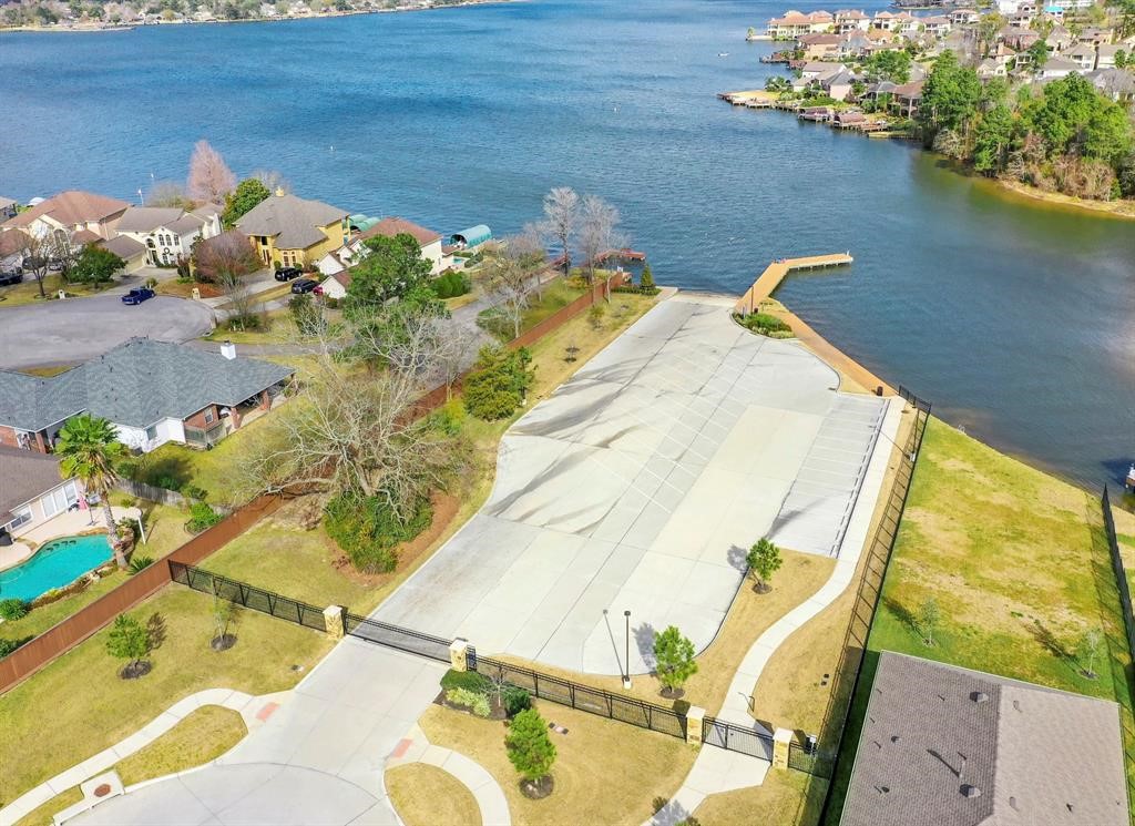 6206 Blue Coast Lane Conroe, TX 77304 - Photo 33 of 43