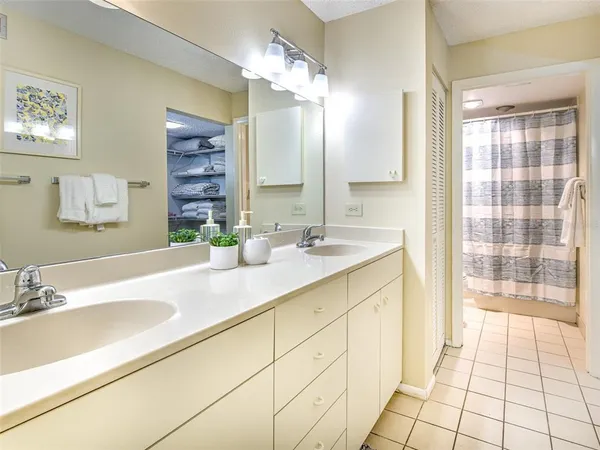 $6,000 | 830 Bayport Way, Unit 830, Longboat Key, FL 34228