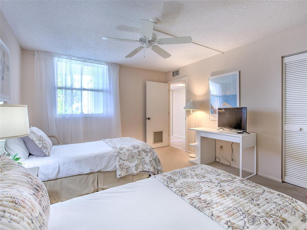 830 Bayport Way, Unit 830 Longboat Key, FL 34228 - Photo 26 of 48