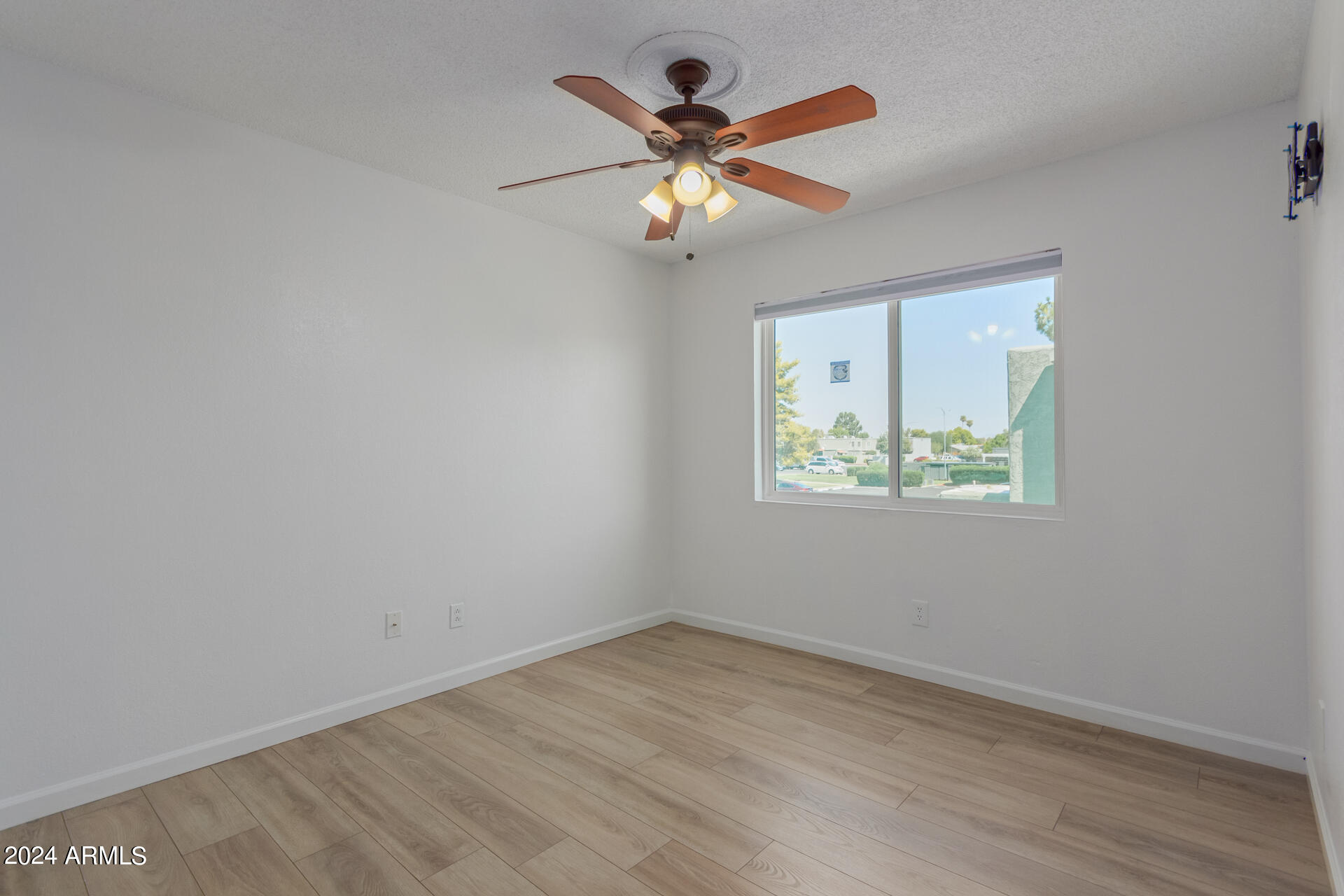 5437 West Friess Road Glendale, AZ 85306 - Photo 14 of 27 14 - Friess