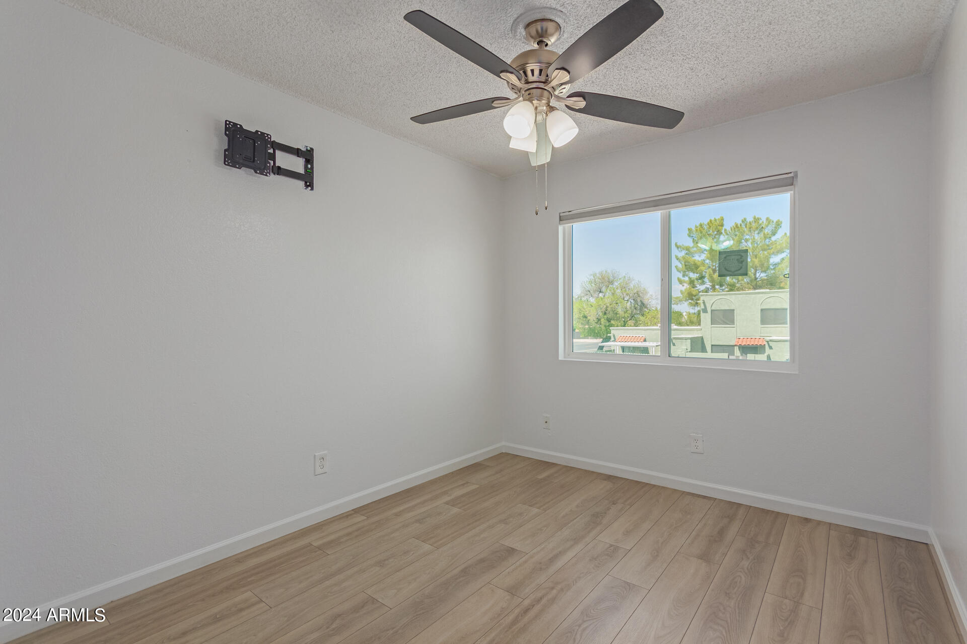 5437 West Friess Road Glendale, AZ 85306 - Photo 17 of 27 16 - Friess