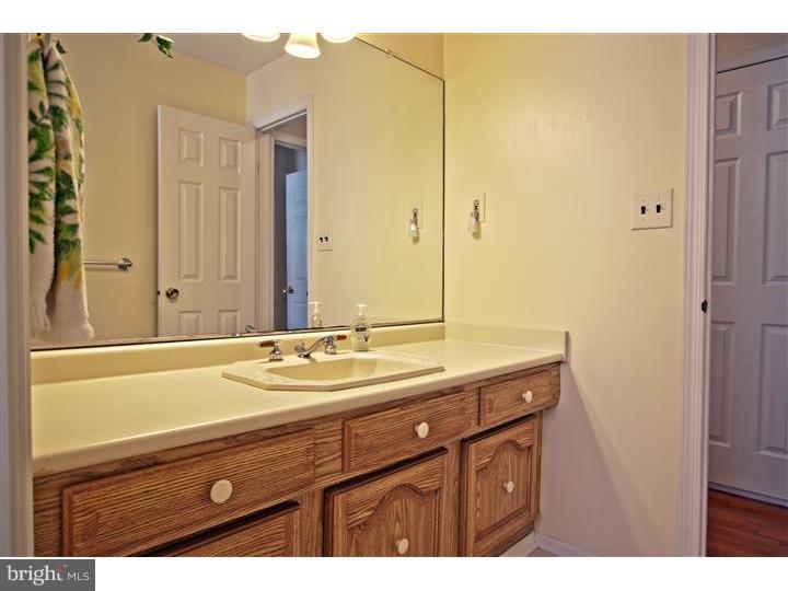 41 Tar Heels Road Hamilton, NJ 08619 - Photo 14 of 20 Bathroom