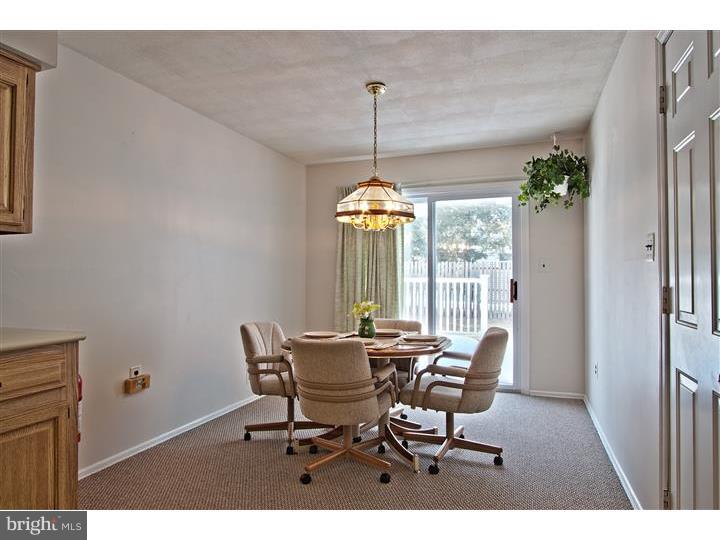 41 Tar Heels Road Hamilton, NJ 08619 - Photo 5 of 20 Kitchen