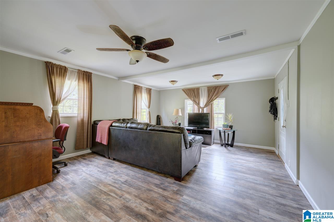 9682 Lazy S Road Warrior, AL 35180 - Photo 6 of 22