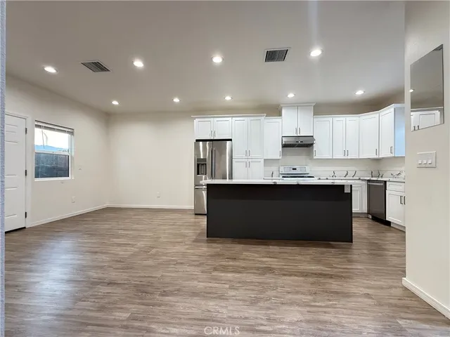 $3,300 | 10443 Montgomery Avenue, Granada Hills, CA 91344