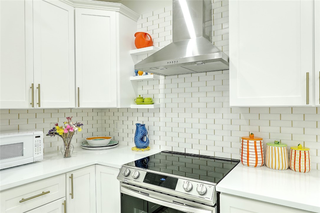 27 South Baptist Street Newport, RI 02840 - Photo 19 of 39