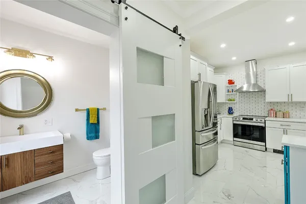 $3,500 | 27 South Baptist Street, Newport, RI 02840