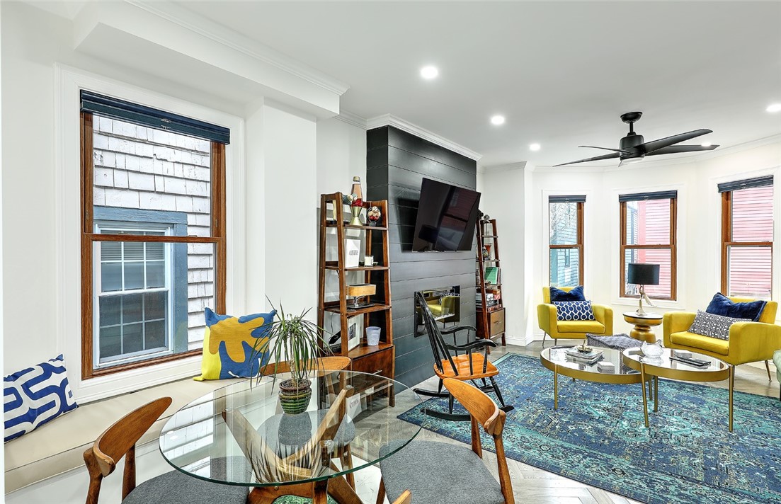 27 South Baptist Street Newport, RI 02840 - Photo 7 of 39