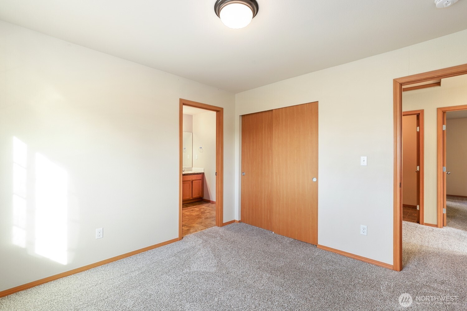 638 Shirehill Street Bremerton, WA 98310 - Photo 22 of 36