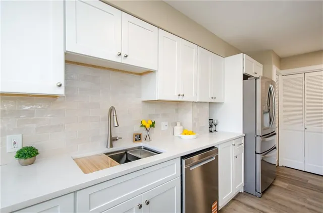 $275,000 | 3530 Piedmont Road Northeast, Unit F5, Atlanta, GA 30305