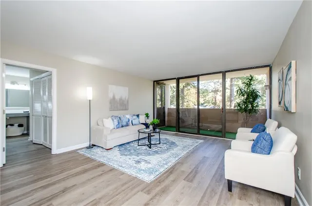 $275,000 | 3530 Piedmont Road Northeast, Unit F5, Atlanta, GA 30305